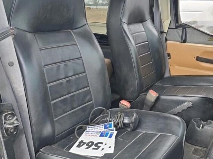 1997-jeep-wranger-4wd,-s/n-1j4fy29p0vp543954:-4-cyl-gas-eng.,-hard-top,-bikini-top,-13000-lb.-winch-image-8