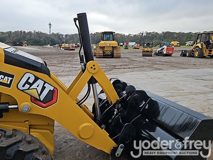 2022-caterpillar-420-xe-image-10