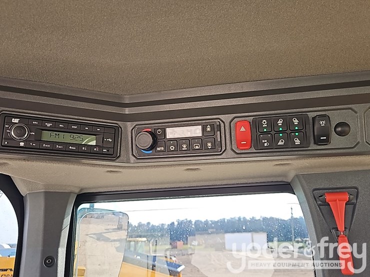 2026-caterpillar-930-image-29