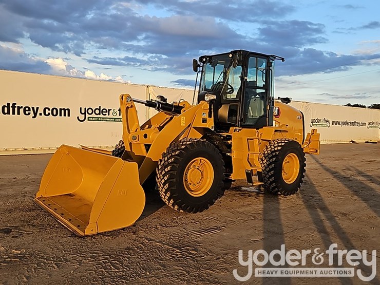 caterpillar-910-image-1