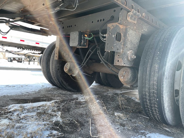 2022-stoughton-trailer-image-27