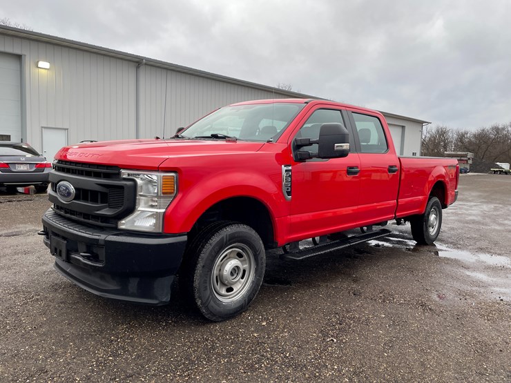 2021-ford-f350-xl-image-1