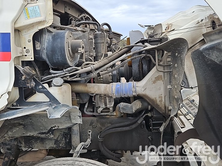 2007-sterling-lt7500-image-19