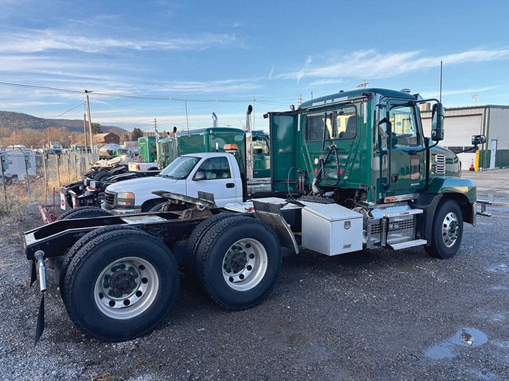 2023-mack-anthem-image-3