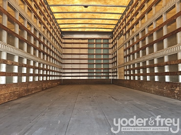 2016-international-durastar-4300-image-21