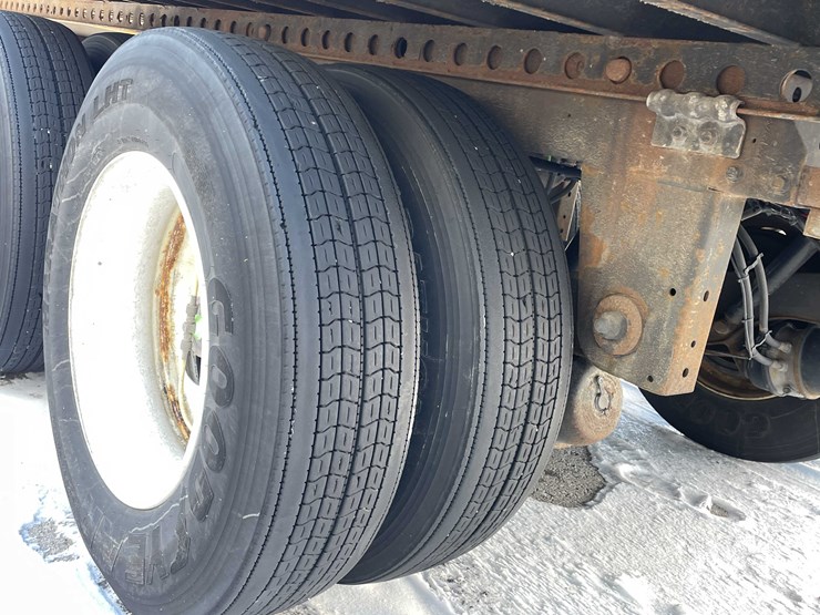 2022-stoughton-trailer-image-21