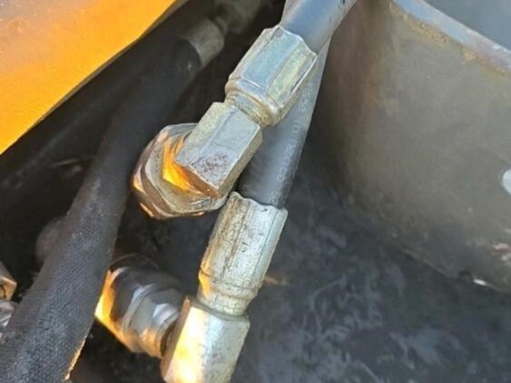 bobcat-grapple-bucket-image-4