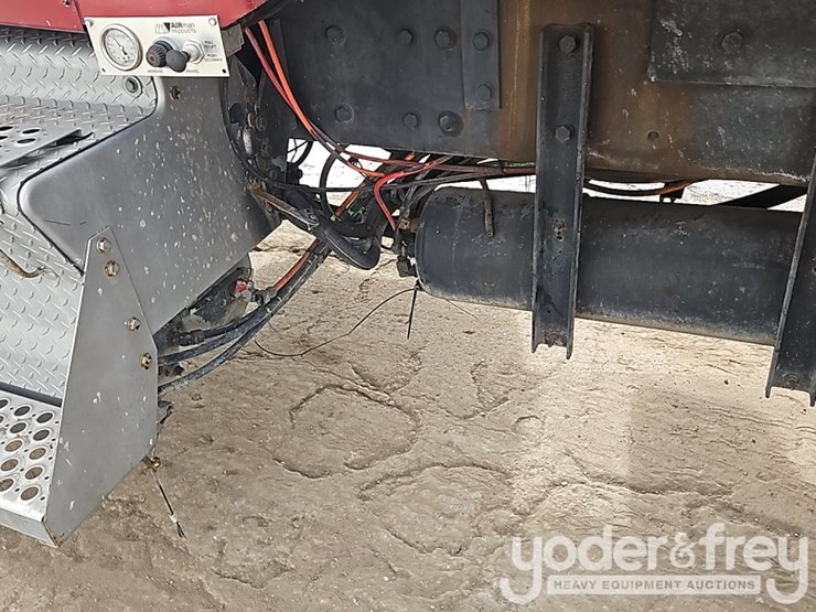 2009-kenworth-w900-image-22