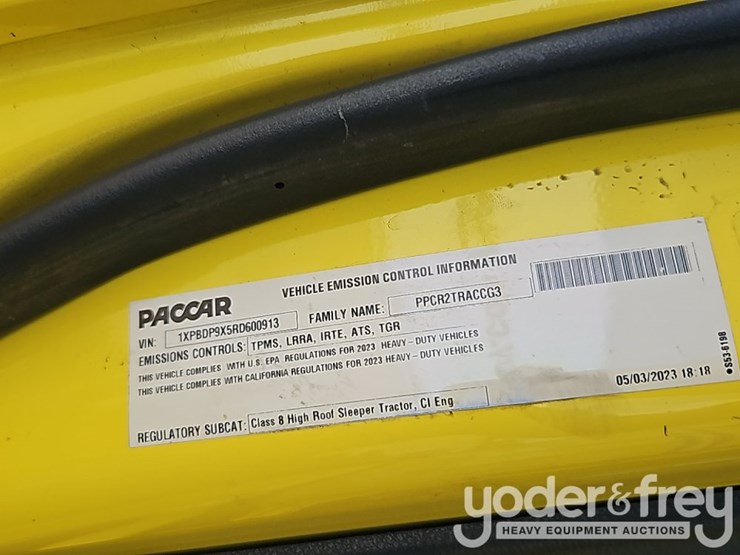 2024-peterbilt-579-image-40