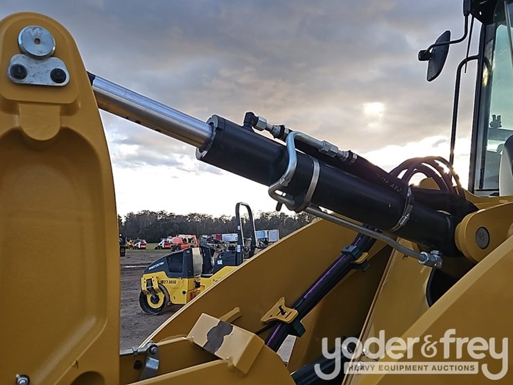 caterpillar-910-image-16