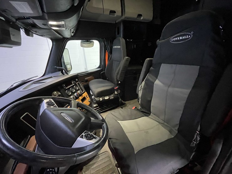 #6224-•-2022-freightliner-cascadia-semi-truck-(title-in-delay)-image-79