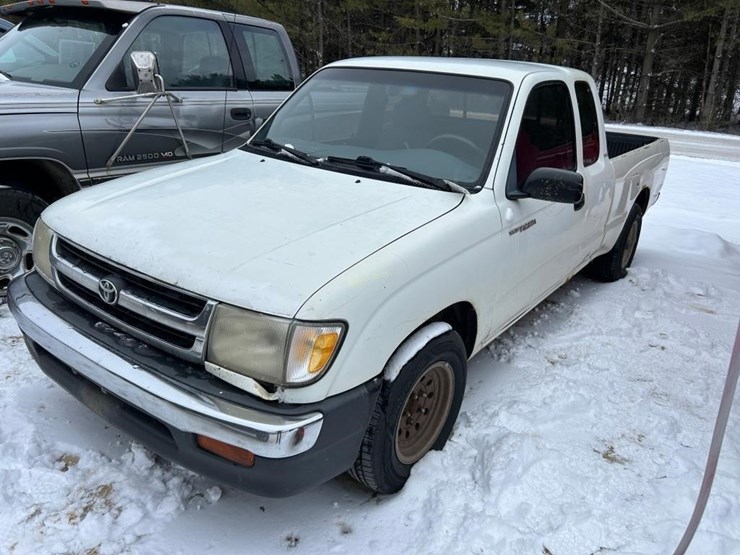 1998-toyota-tacoma-image-1