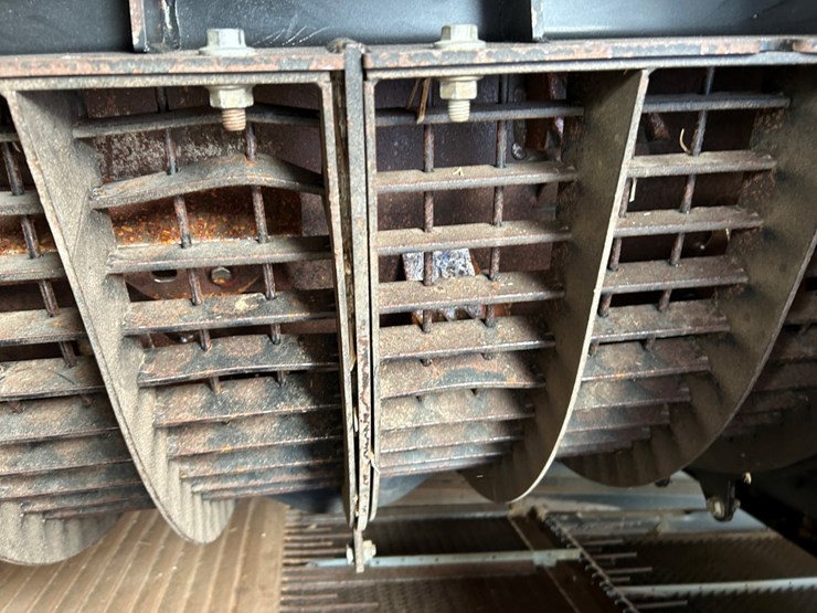 2007-case-ih-7010-image-75