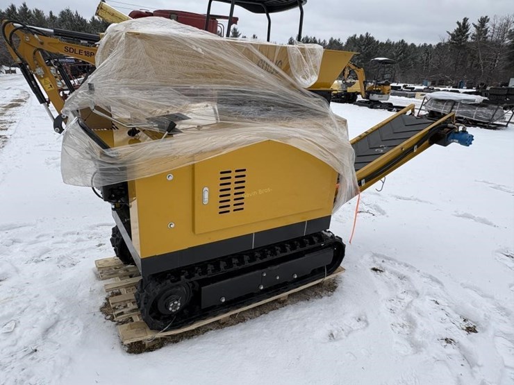 new-sd-lanch-high-end-mobile-jaw-crusher-image-1
