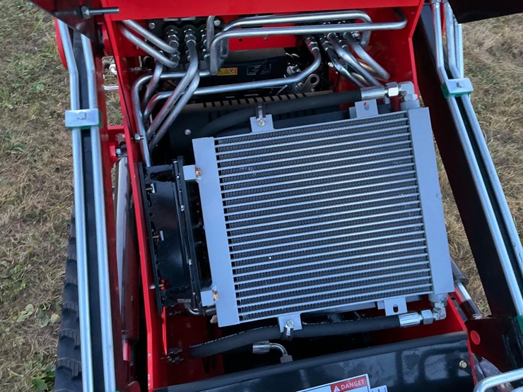 #1005-•-unused-future-ft380r-skid-steer-loader-image-23