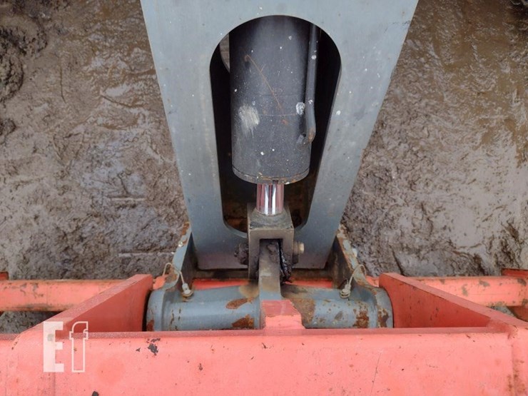 2018-skyjack-sj843th-image-15