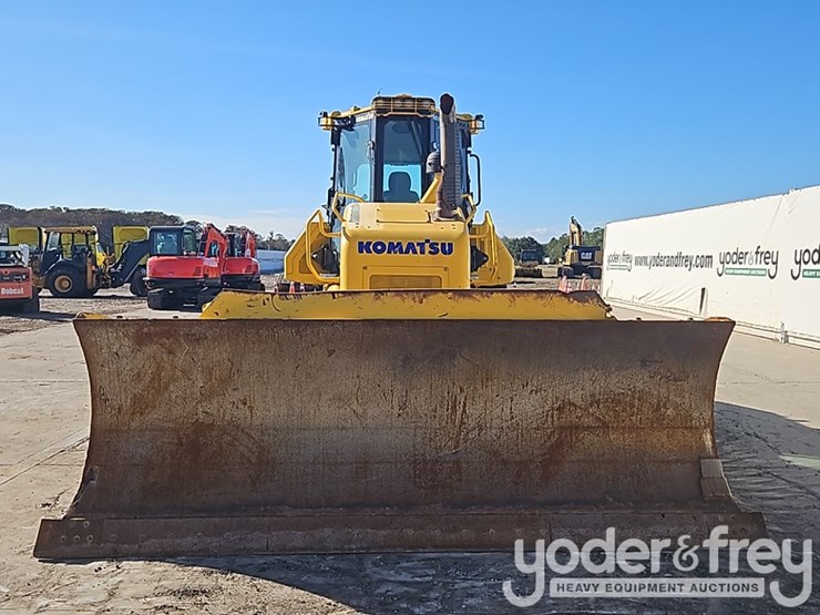 2023-komatsu-d71px-24-image-17