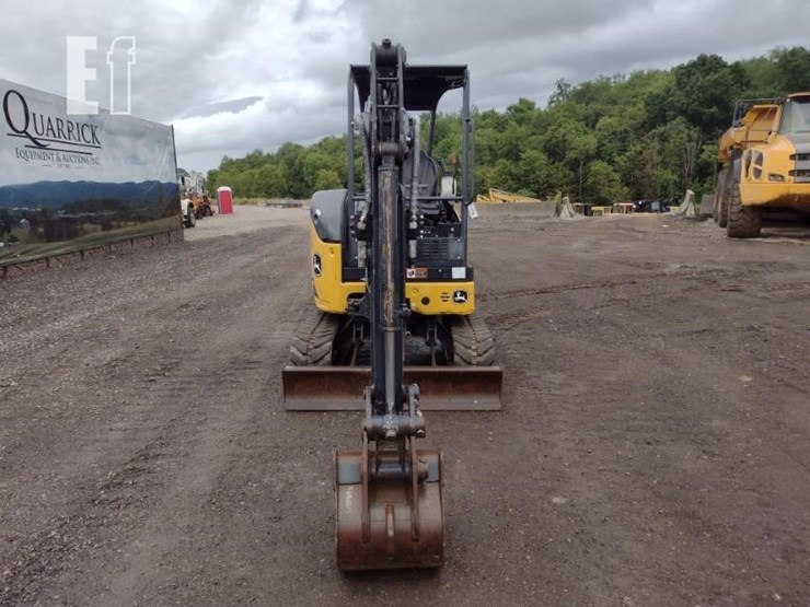 2022-deere-26g-image-2