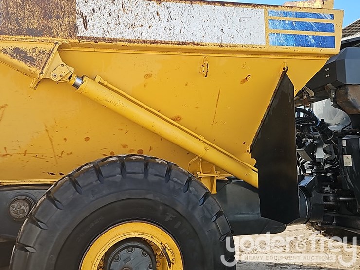 2015-komatsu-hm400-image-9