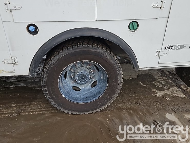 2017-ford-f550-image-12