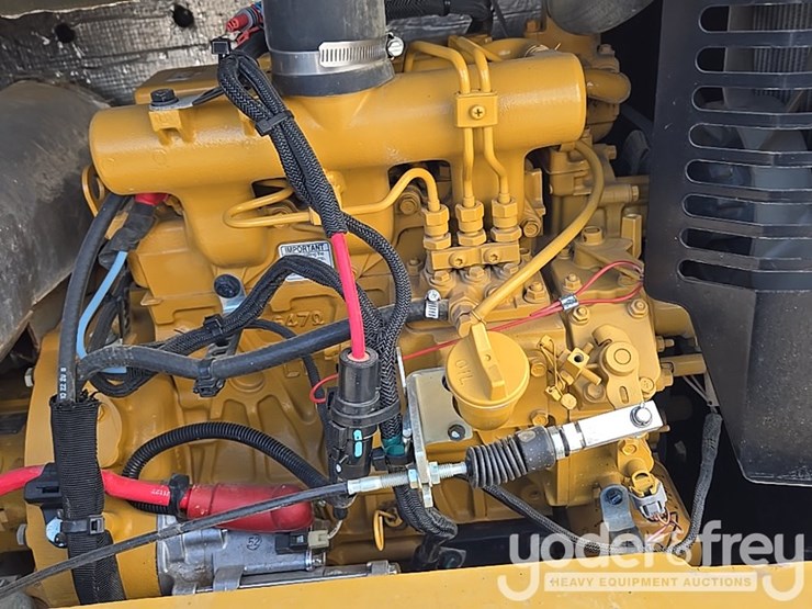 2021-caterpillar-303-image-48