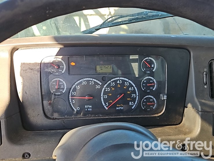 2009-sterling-acterra-image-55