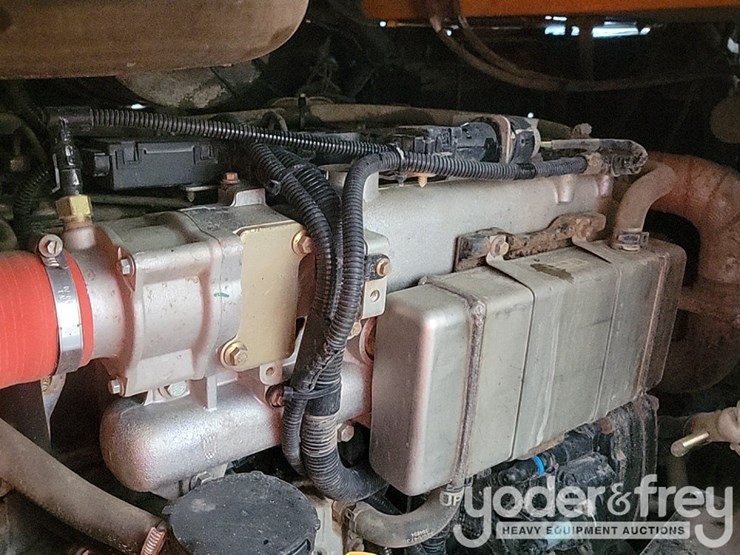 2017-jcb-9tft-image-18