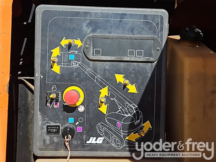 2016-jlg-600sc-image-30
