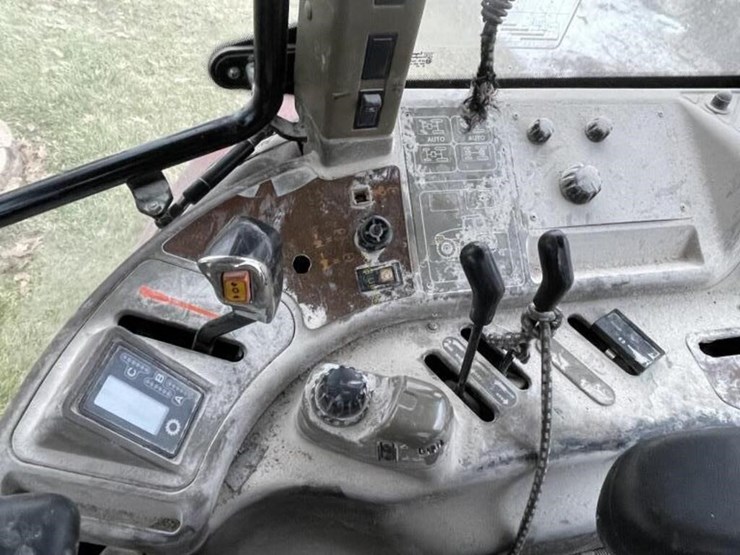 case-ih-mxm130-image-19