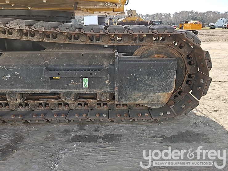 2023-caterpillar-315-image-18