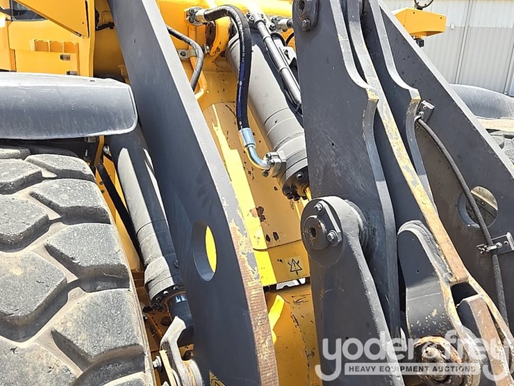 2014-volvo-l60g-image-27