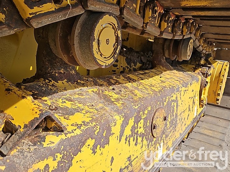 2022-komatsu-d61px-24-image-21