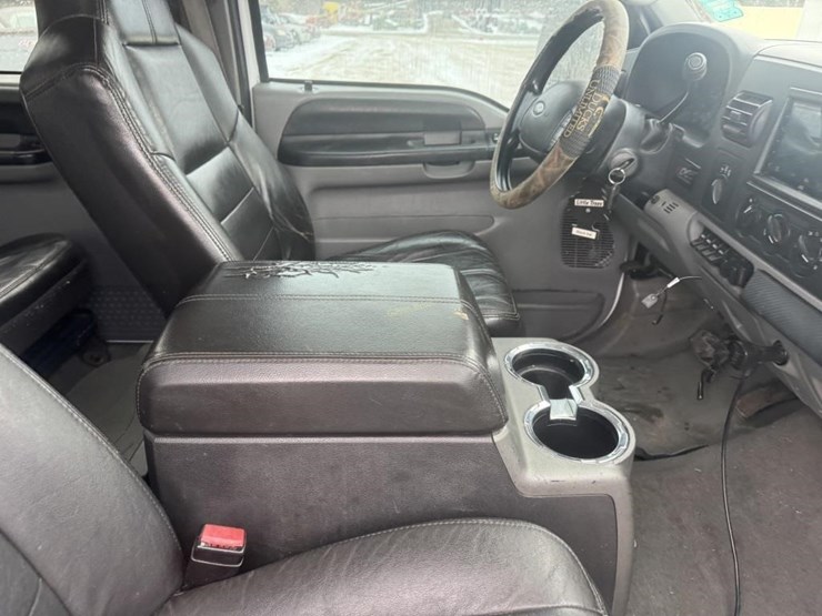 2005-ford-f350-image-12