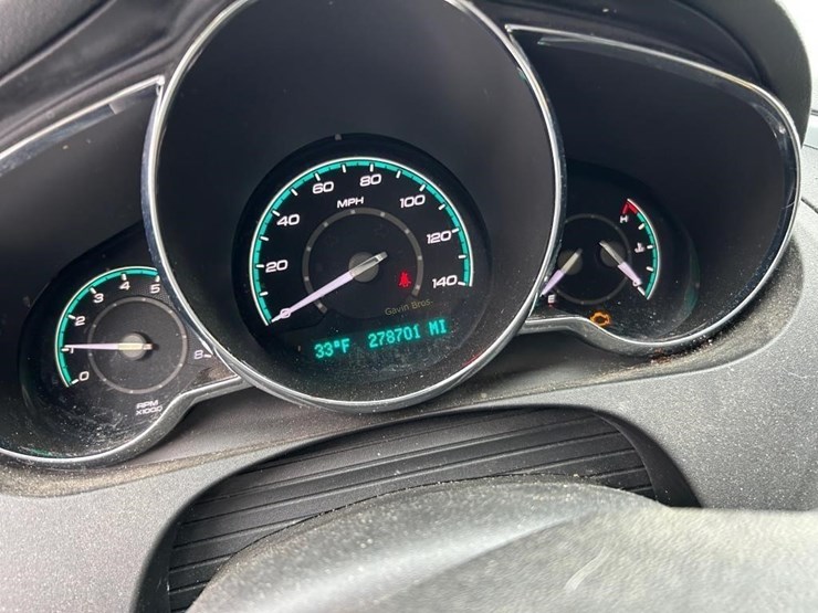 2011-chevrolet-malibu-sedan-image-14