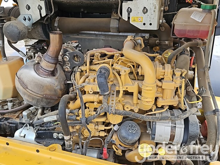 2023-caterpillar-908-image-23