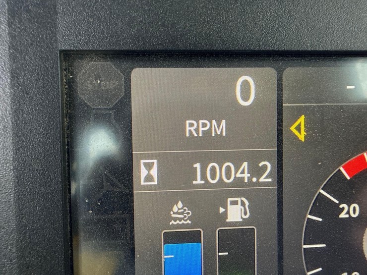 2024-deere-260p-image-12