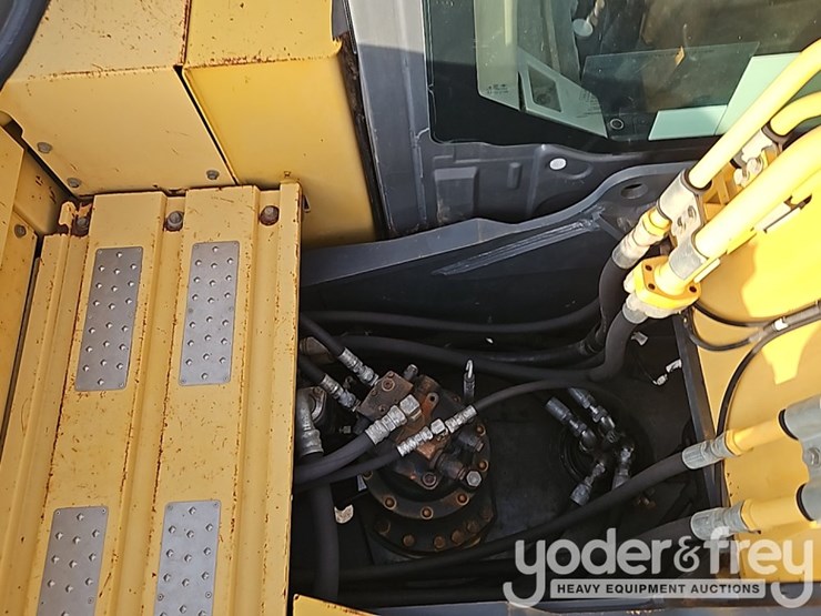 2017-kobelco-sk210-lc-10-image-31