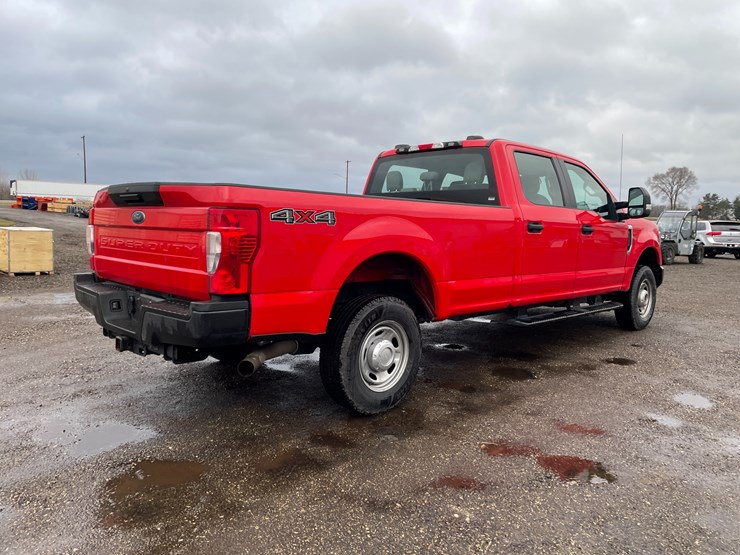 2021-ford-f350-xl-image-5