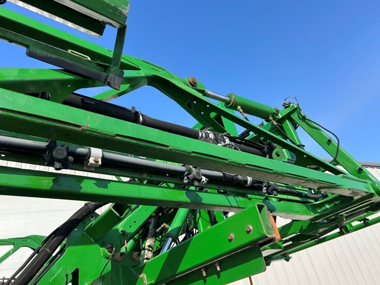 2015-john-deere-r4030-image-40