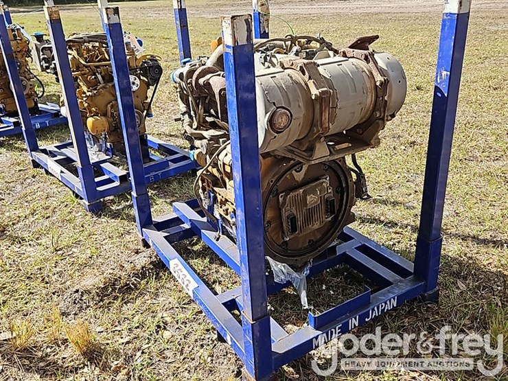 cat-c3.3b-4-cylinder-engine-image-2