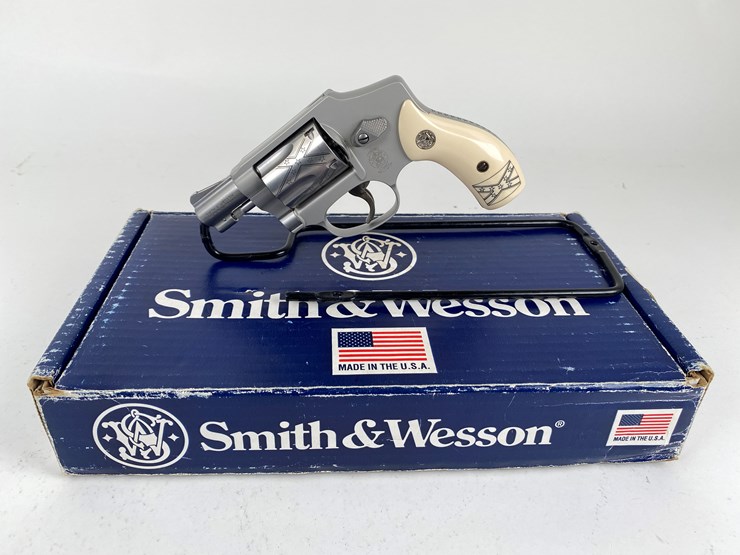 #56-•-#1390-•-smith-and-wesson-model-642-1-airweight-rebel-edition-revolver-38-spl-image-2