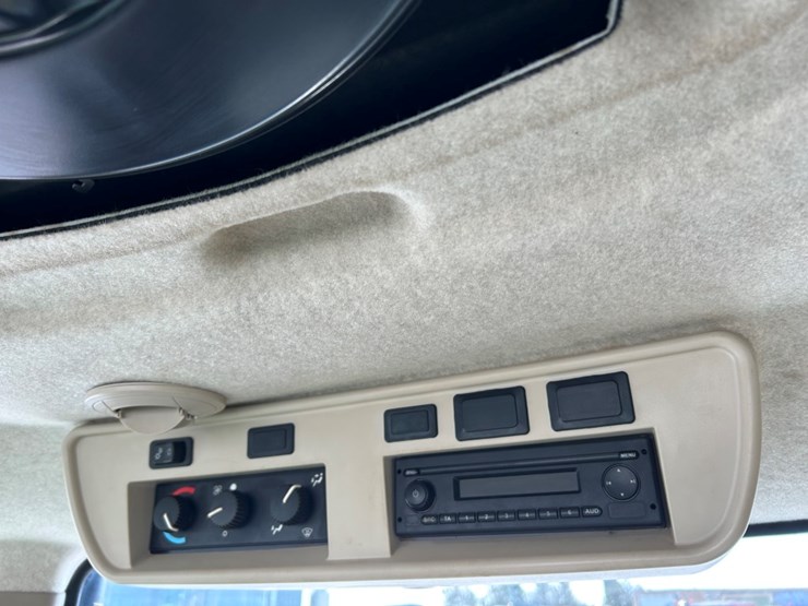 2015-john-deere-r4030-image-64