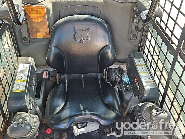 2017-bobcat-t770-image-24