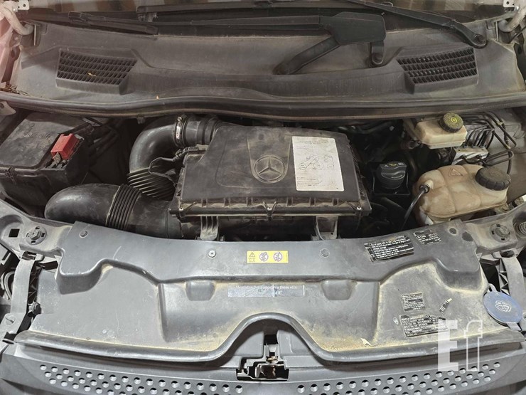 2017-mercedes-benz-metris-image-17