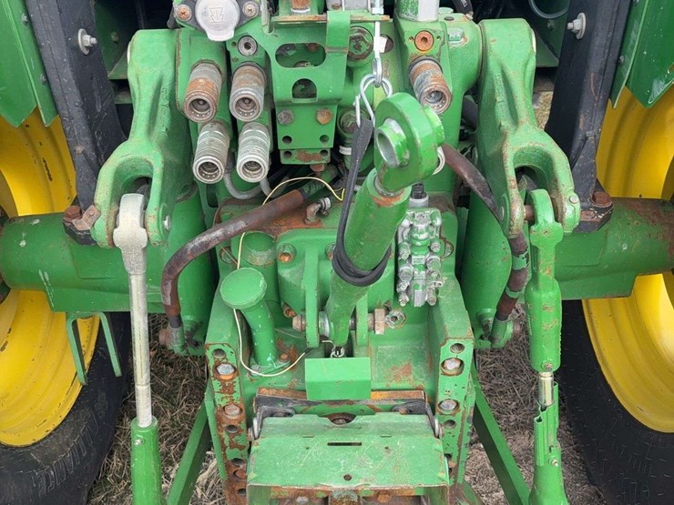 john-deere-6215-image-10