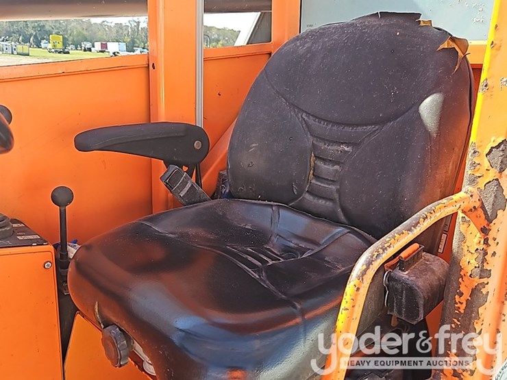 2014-sky-trak-10054-image-22