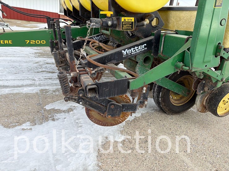 john-deere-7200-image-3
