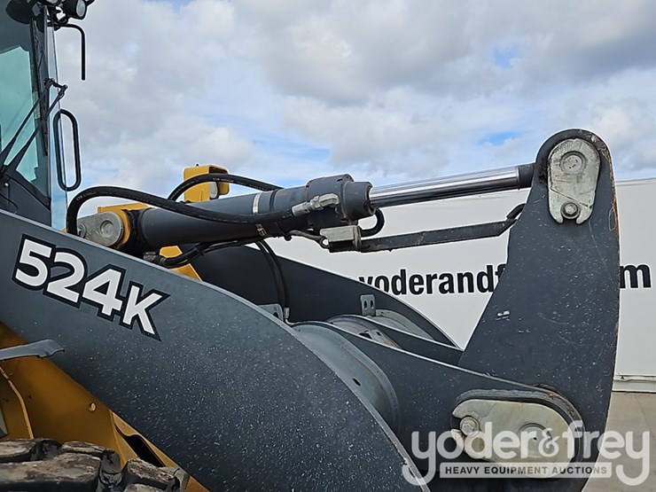 2015-deere-524k-image-12