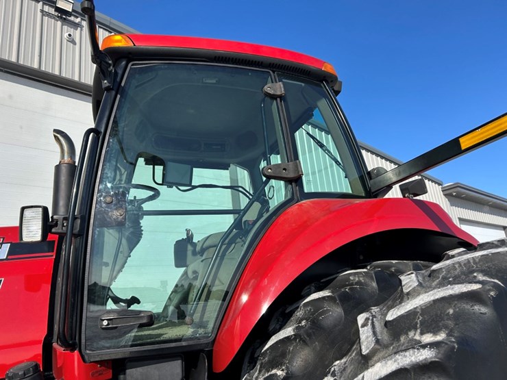 2009-case-ih-magnum-335-image-22