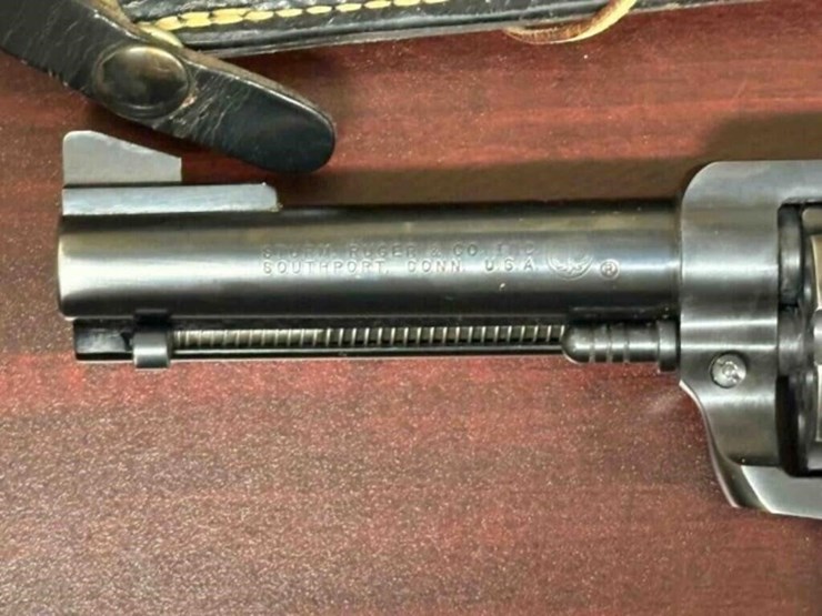 ruger---blackhawk---.357-mag.-revolver-image-5